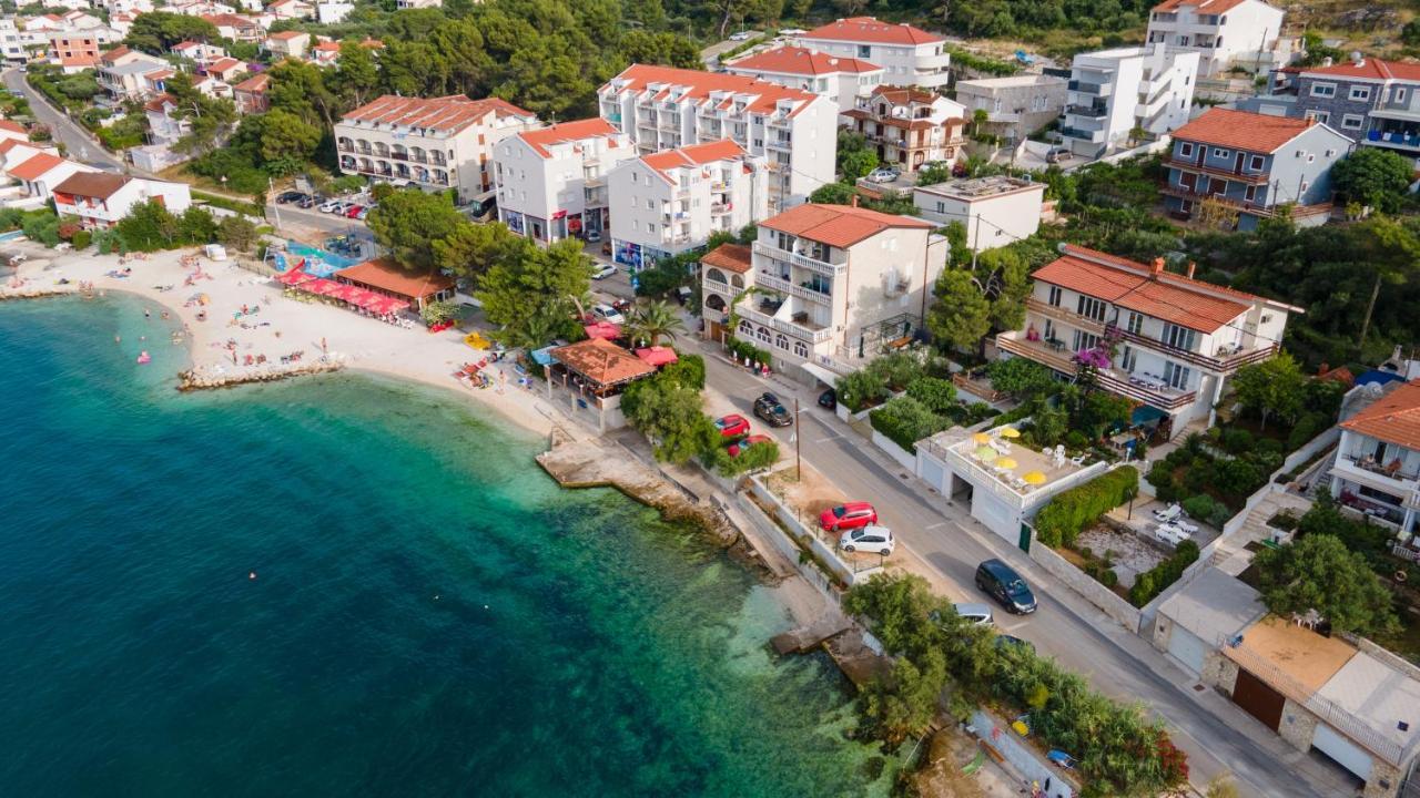 Villa Fjaba - By The Sea - With The Big Terraces & Great Sea View Трогир Экстерьер фото